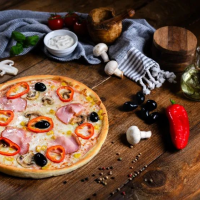 Pizza Braşoveană - 550g Pizza mica la Bada Bing din Târgu Mureş