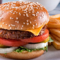 Hamburger de pui + cartofi pai Hamburger la Pelit Istanbul Kebab Delivery din Târgu Mureş