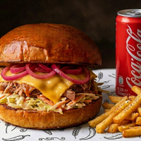 Cheesy Pulled Pork Burger Box 280/130/70 g BURGER BOX  la Rexo LunchBox din Târgu Mureş