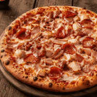 PIZZA QUATRO CARNI Pizza la Pizza Rustic din Târgu Mureş