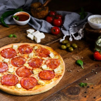 Pizza Pepperoni - 430g Pizza mica la Bada Bing din Târgu Mureş