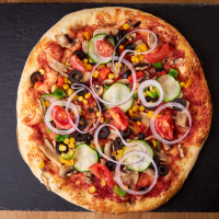 Pizza Vegetariană Pizza cu blat normal la Quick Bites din Târgu Mureş