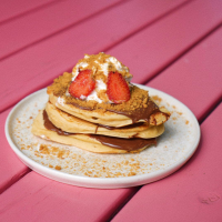 Nutella Pancakes with Strawberry 230 g DESERT la J'ai Bistrot din Târgu Mureş