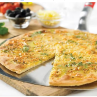 Garlig bread Pizza la Pizza Kaa. din Târgu Mureş
