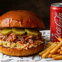Pulled Pork Burger Box 270/130/70 g BURGER BOX  la Rexo LunchBox din Târgu Mureş
