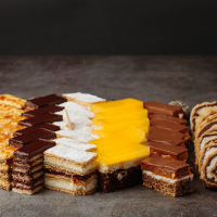 Platou prăjitură asortata 0.5kg Prăjituri la Betty's Cakes din Târgu Mureş