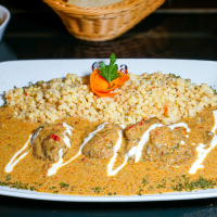 Parpicas pui cus cus/muratura/paine/desert Meniu la Omamix din Târgu Mureş