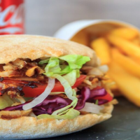 Donner cu falafel 350 g OFERTE IREZISTIBILE !  la Rexo LunchBox din Târgu Mureş