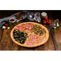 Family Lolek Și Bolek - 1.350g Pizza Family la Bada Bing din Târgu Mureş