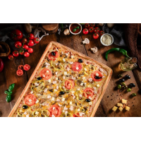 Party Chicken Deluxe - 2.200g Pizza Party la Bada Bing din Târgu Mureş