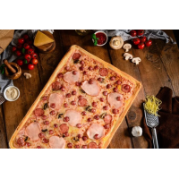Party Carnivora - 1.900g Pizza Party la Bada Bing din Târgu Mureş