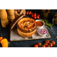Ciorbă de fasole în pâine cu afumătură SUPE / CIORBE la Restaurant Studio Pizzerie din Târgu Mureş