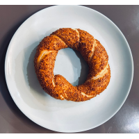 Simit (covrig turcesc cu susan) Patiserie Turcească la Turkish Steak House Restaurant din Târgu Mureş