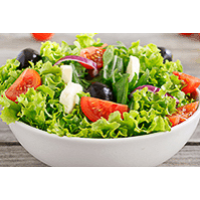 Salată cu pui Salate la La Pascan din Târgu Mureş