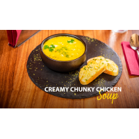Supa de pui si Sandwich Chicken Deluxe 740 g Meniul Zilei la Scarlet Cafe din Târgu Mureş