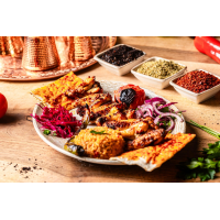 Tavuk But (Pulpă de pui) Grătar cărbuni & Kebab la Pelit Turkish Cuisine din Târgu Mureş